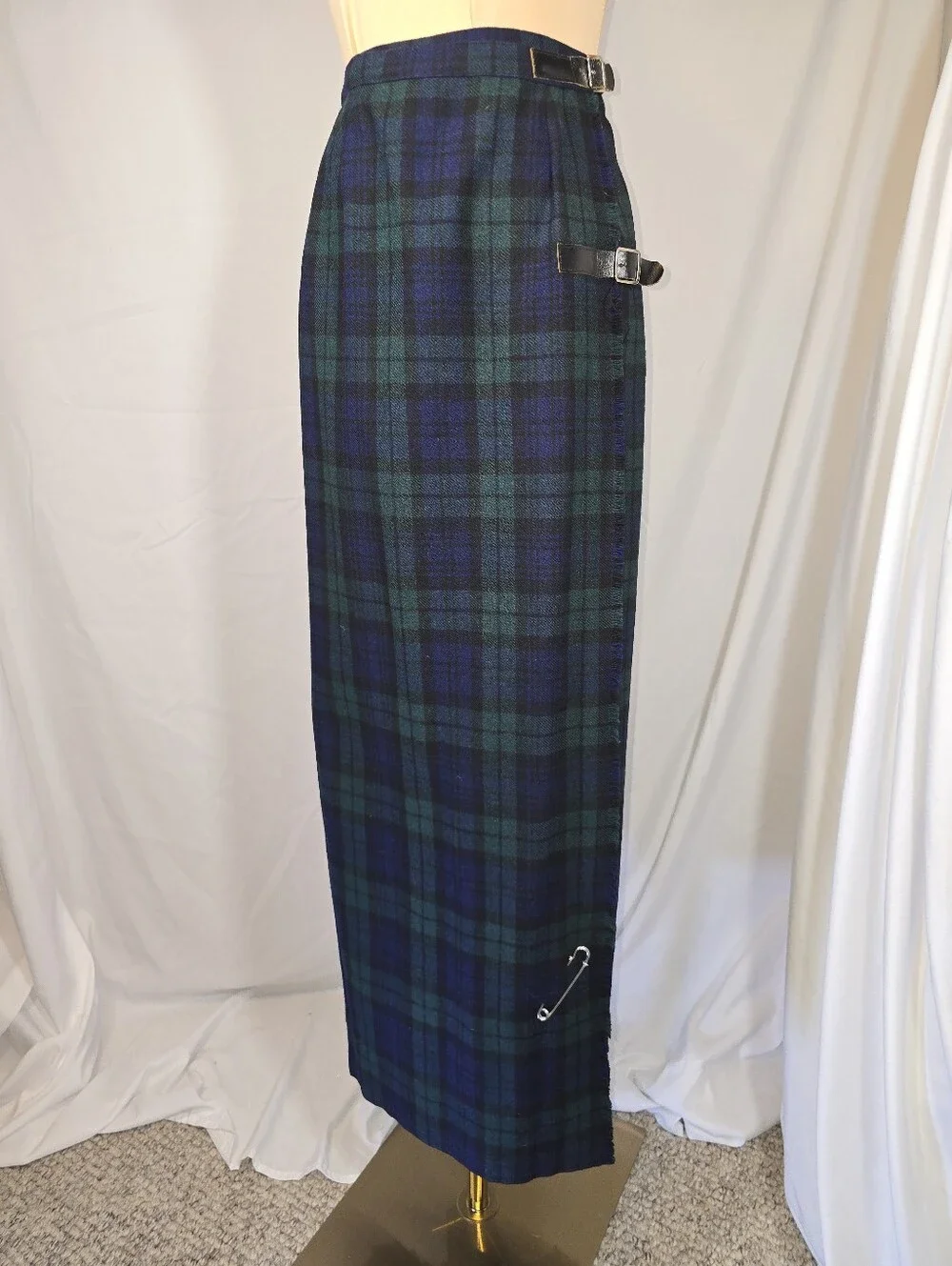 Vintage Tartan Maxi Kilt Skirt in Navy & Green with Side Buckles